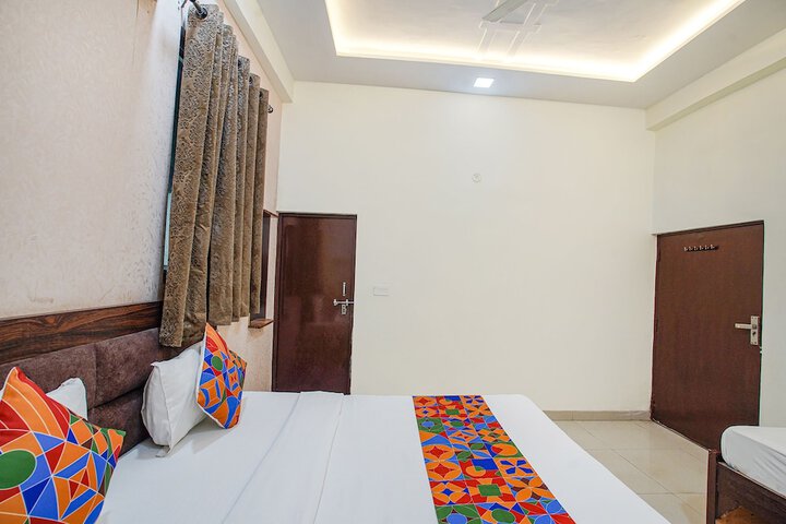 Room 15 of 26