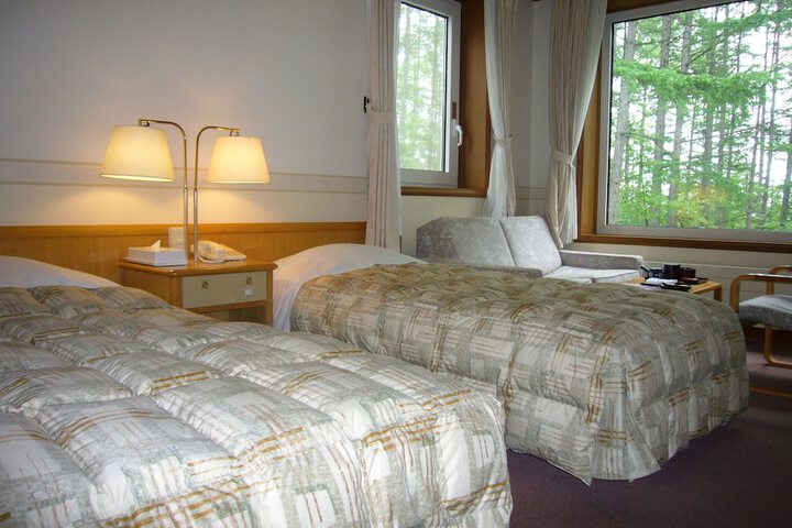 Room 6 of 43