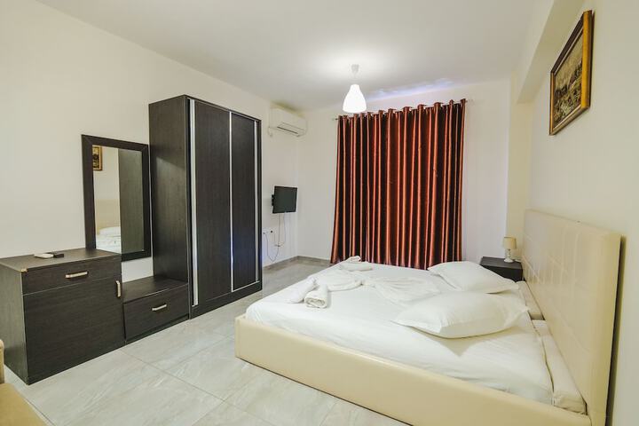 Room 44 of 84