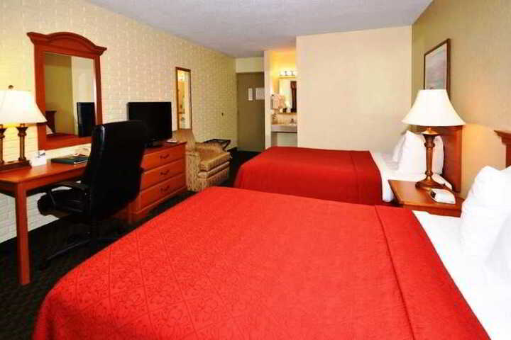 Room 8 of 8
