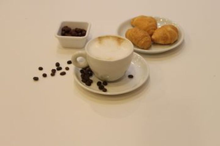 Breakfast/Coffee Service 8 of 44