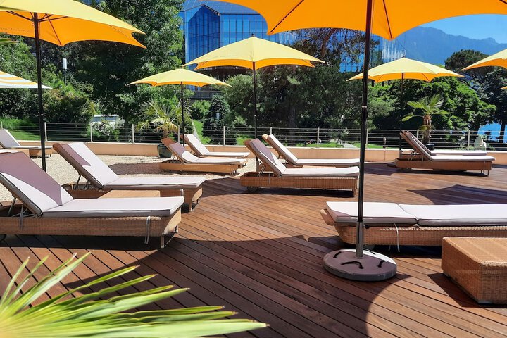 Sundeck 63 of 66