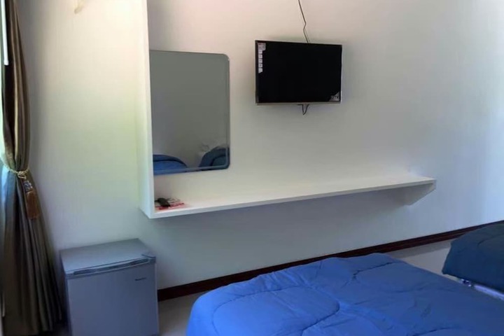 Room 5 of 35