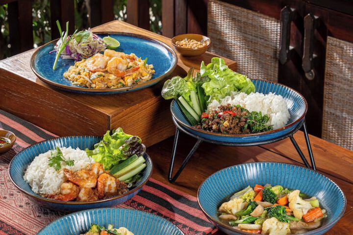 Dining 53 of 136