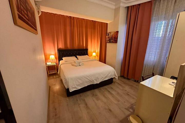 Room 3 of 6