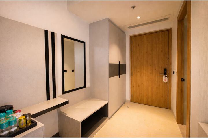Room 10 of 87