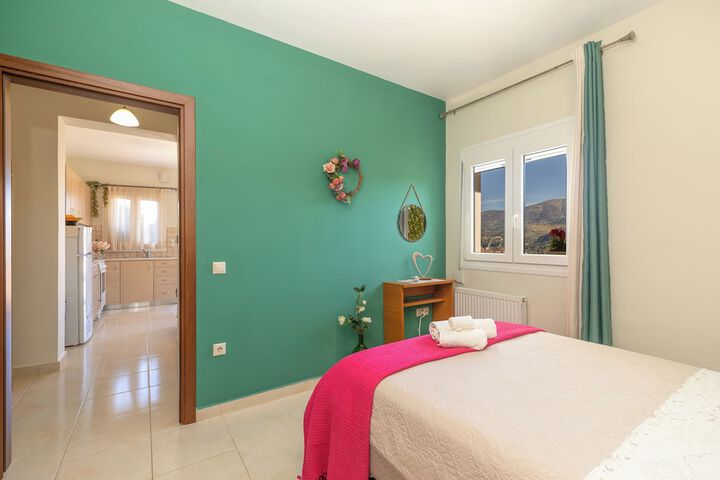 Room 5 of 17
