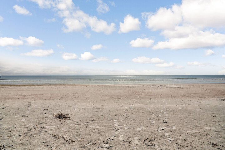 Beach 33 of 36