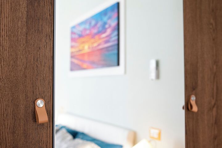 Room 12 of 103