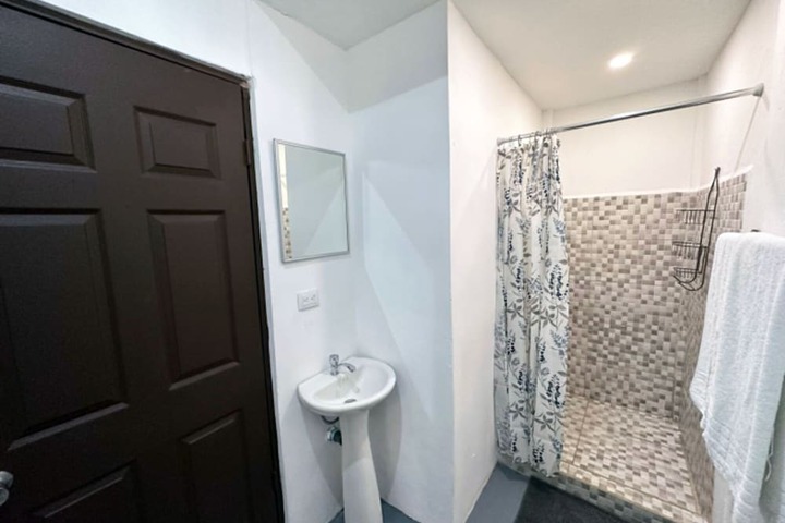 Room 34 of 46