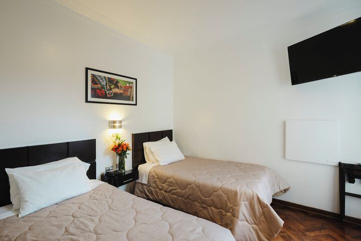 Room 58 of 176