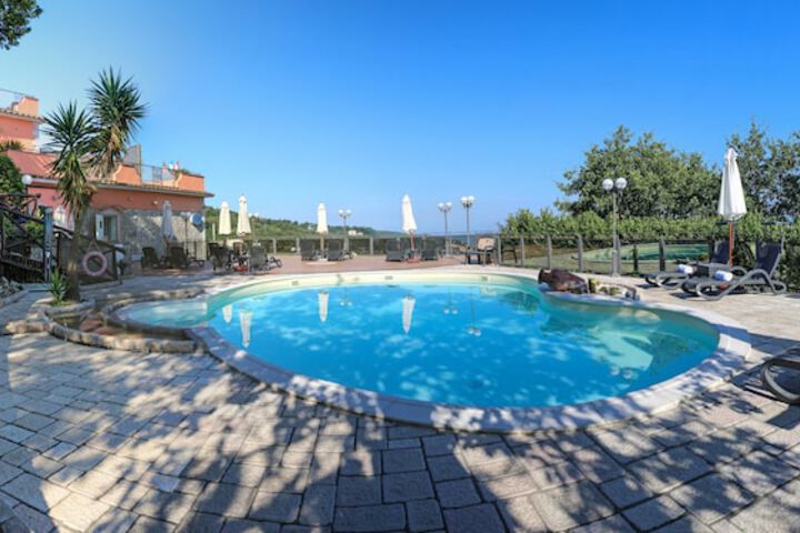Hotel Pool