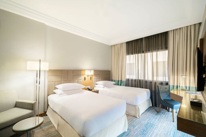 Room 8 of 36