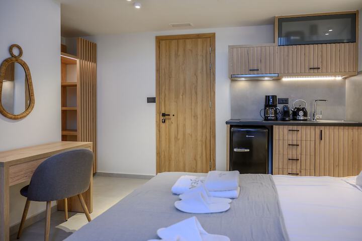 Room 12 of 78