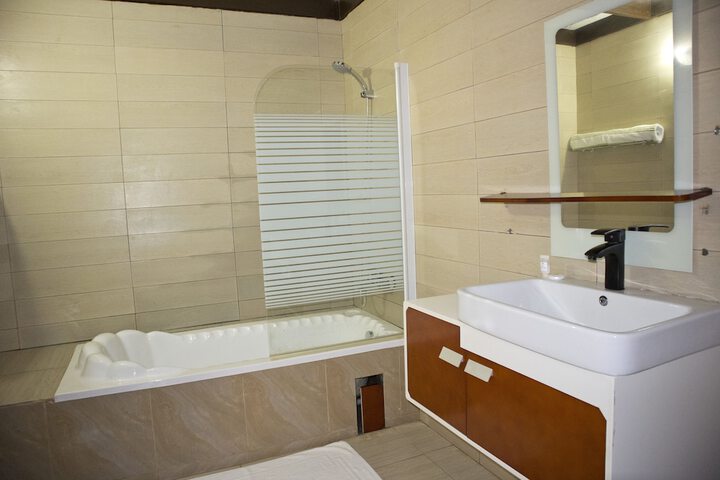 Room 14 of 17