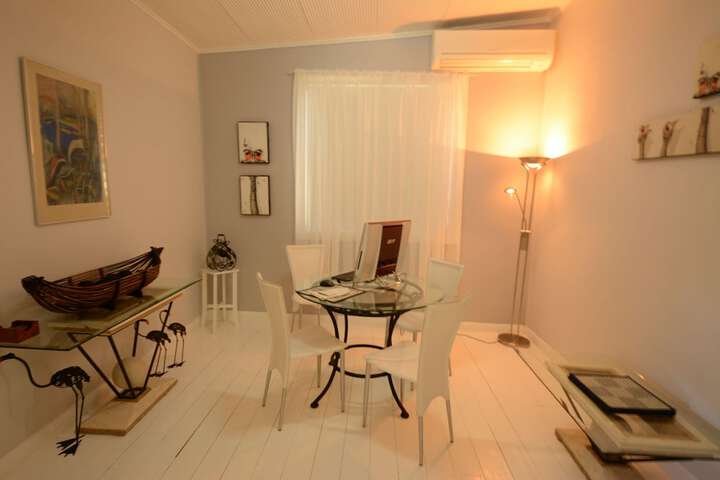 Room 14 of 36
