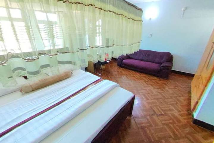 Room 7 of 82