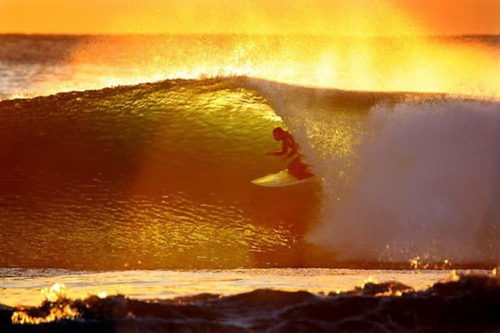 Surfing/boogie boarding