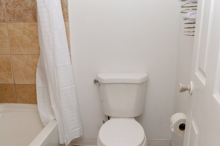 Room 13 of 21
