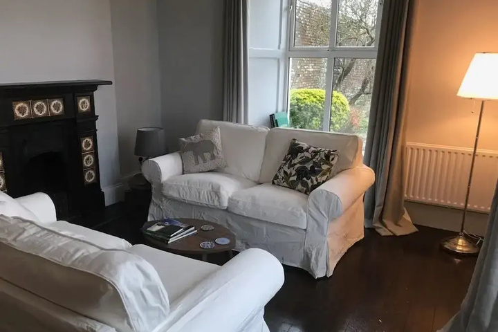 Room 3 of 15