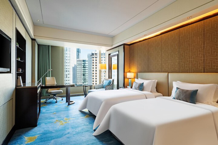 Room 30 of 173