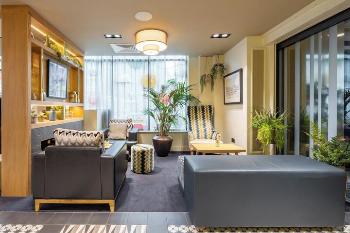 Hotel Lobby