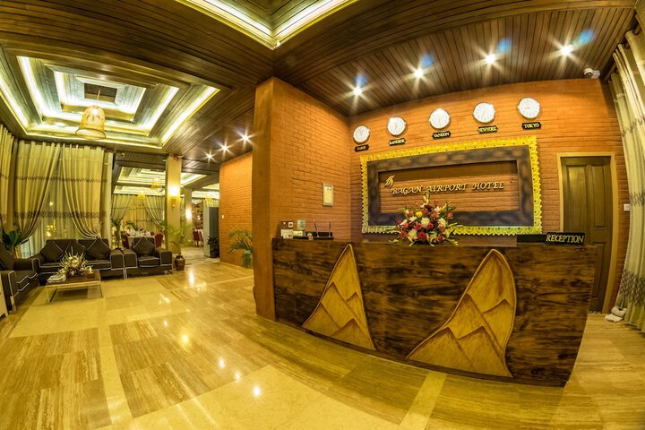 Hotel Interior 4 of 33