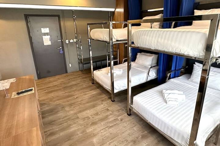 Room 8 of 36