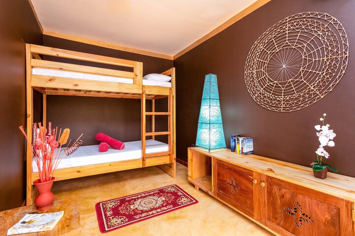 Room 11 of 65