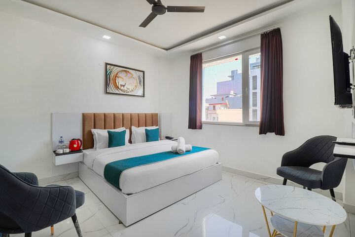 Room 7 of 34