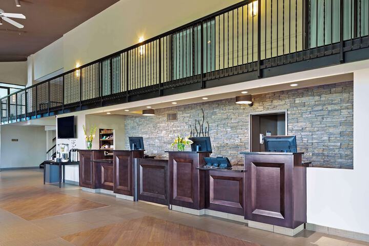 Hotel Interior 4 of 57