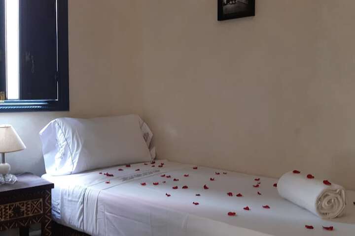 Room 27 of 104