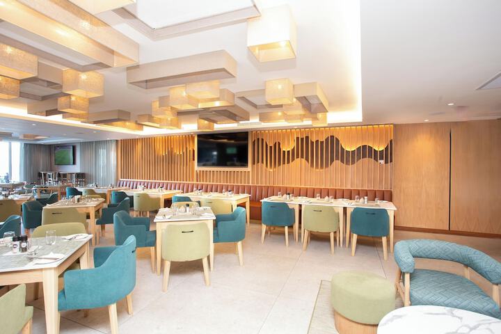 Dining 76 of 123