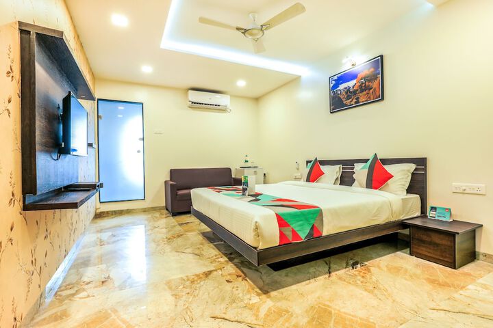 Room 6 of 21