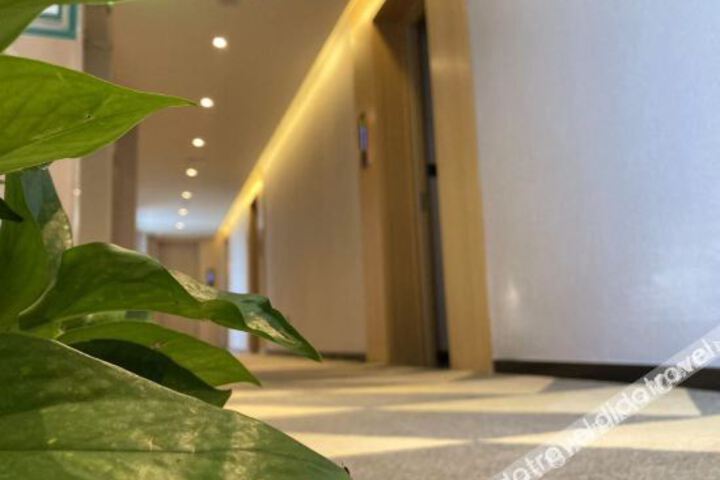 Hotel Interior 5 of 18