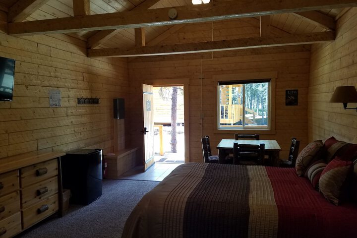 Room 18 of 77
