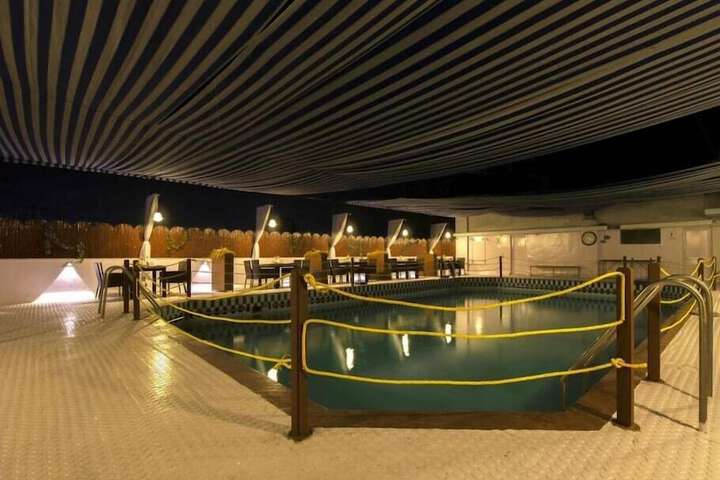 Pool 5 of 6