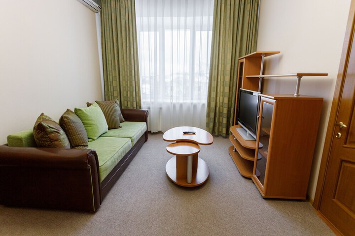 Room 51 of 82