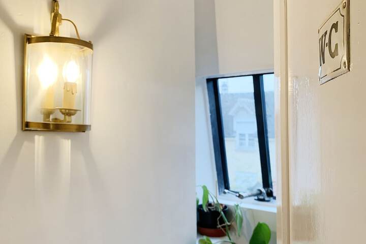 Room 46 of 109