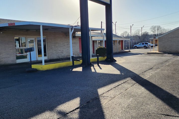 Exterior of TRAVELERS MOTEL