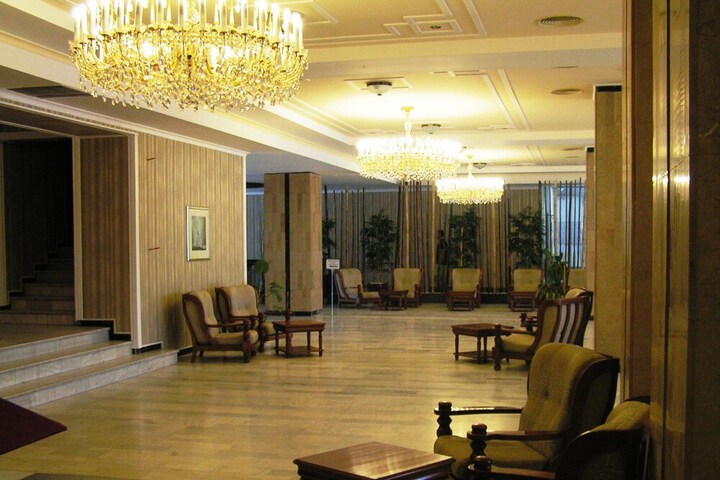 Hotel Lobby