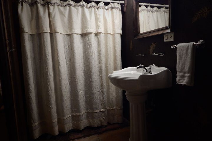 Room 48 of 54