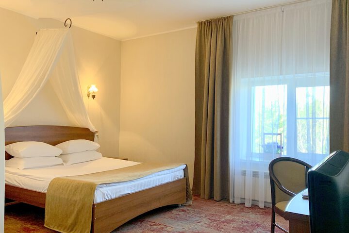 Room 30 of 74
