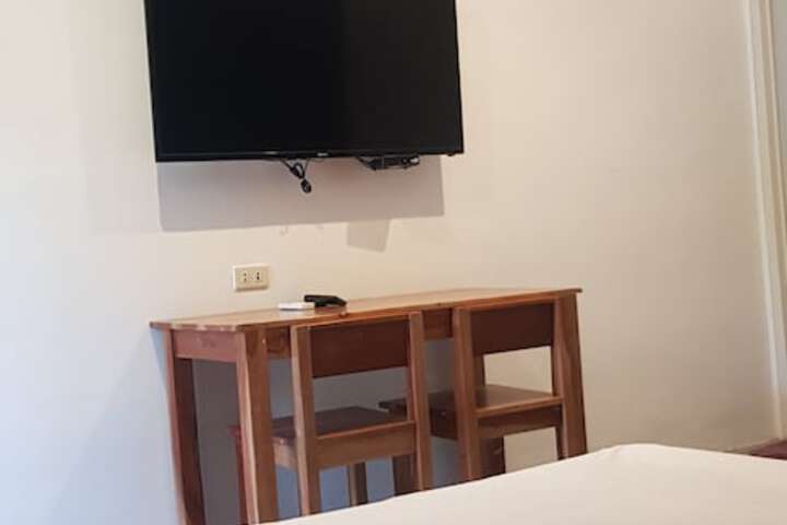 Room 10 of 40