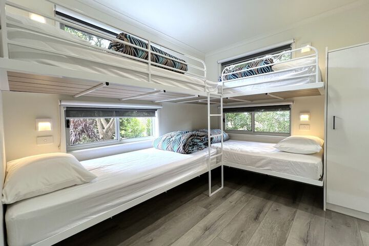 Room 11 of 77