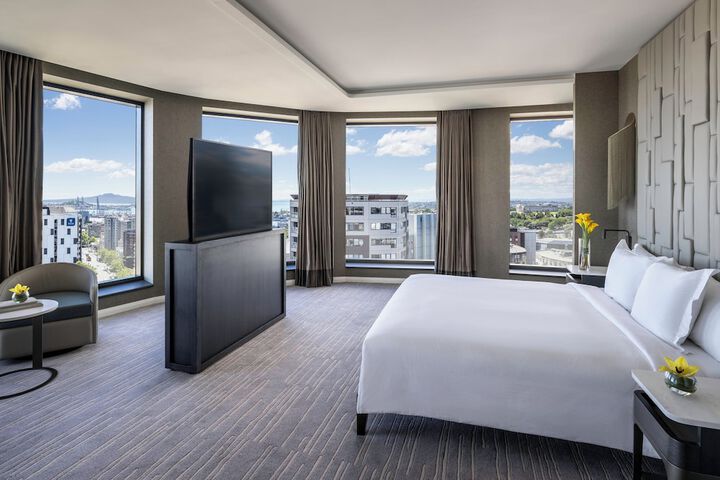 Room 35 of 158