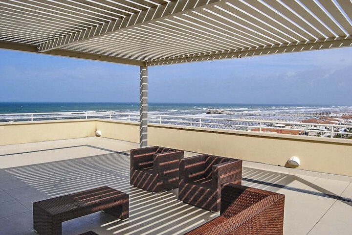 Sundeck