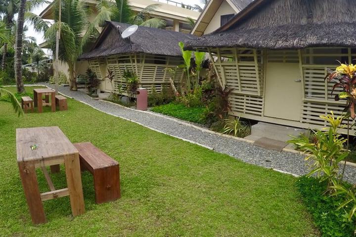 Hotel Exterior 22 of 29