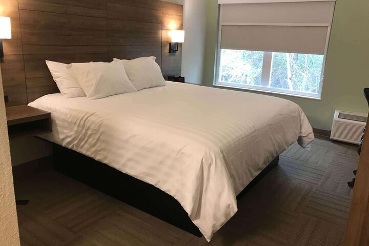 2 Double Beds (2 of 10)