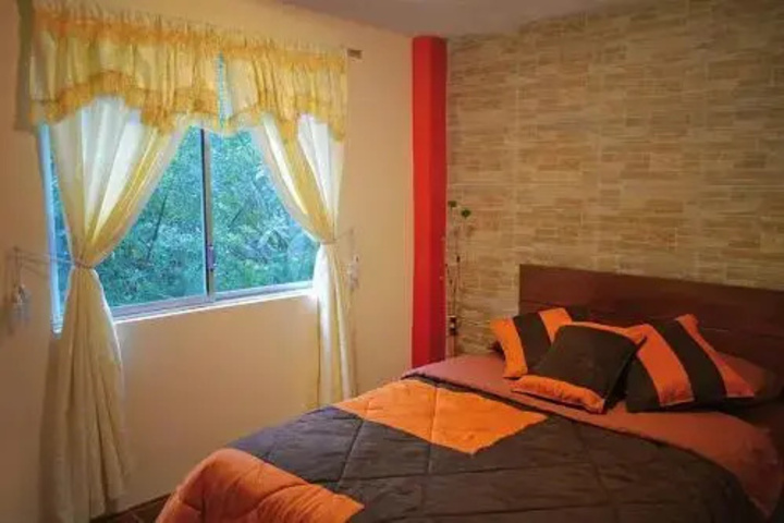 Room 2 of 9